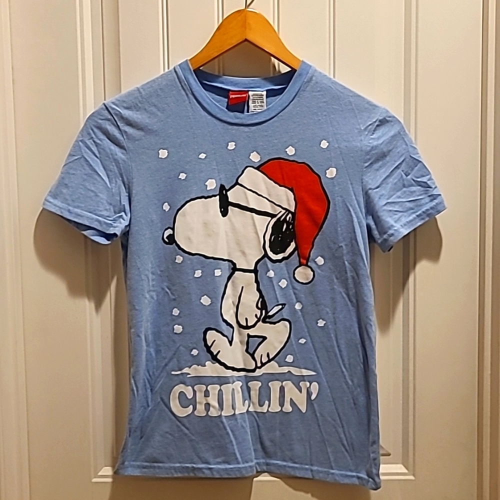 Snoopy Chillin' Tee